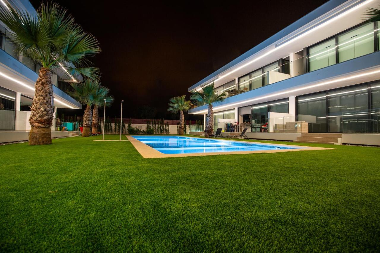 Luxe Nieuwbouw Penthouse Op 600 M Van Het Strand! Los Nietos Kültér fotó